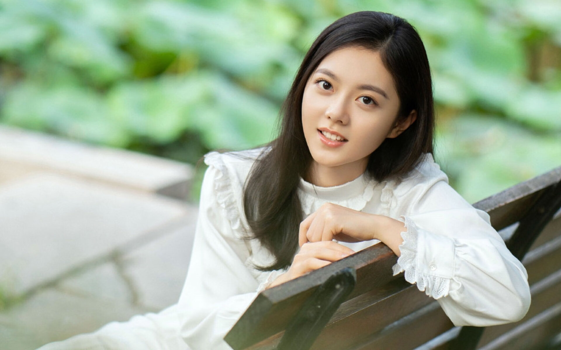 迪亚斯闪耀友谊赛，AC米兰对阵乌拉圭，新星展露巨星价值，未来足坛或将迎来新王者