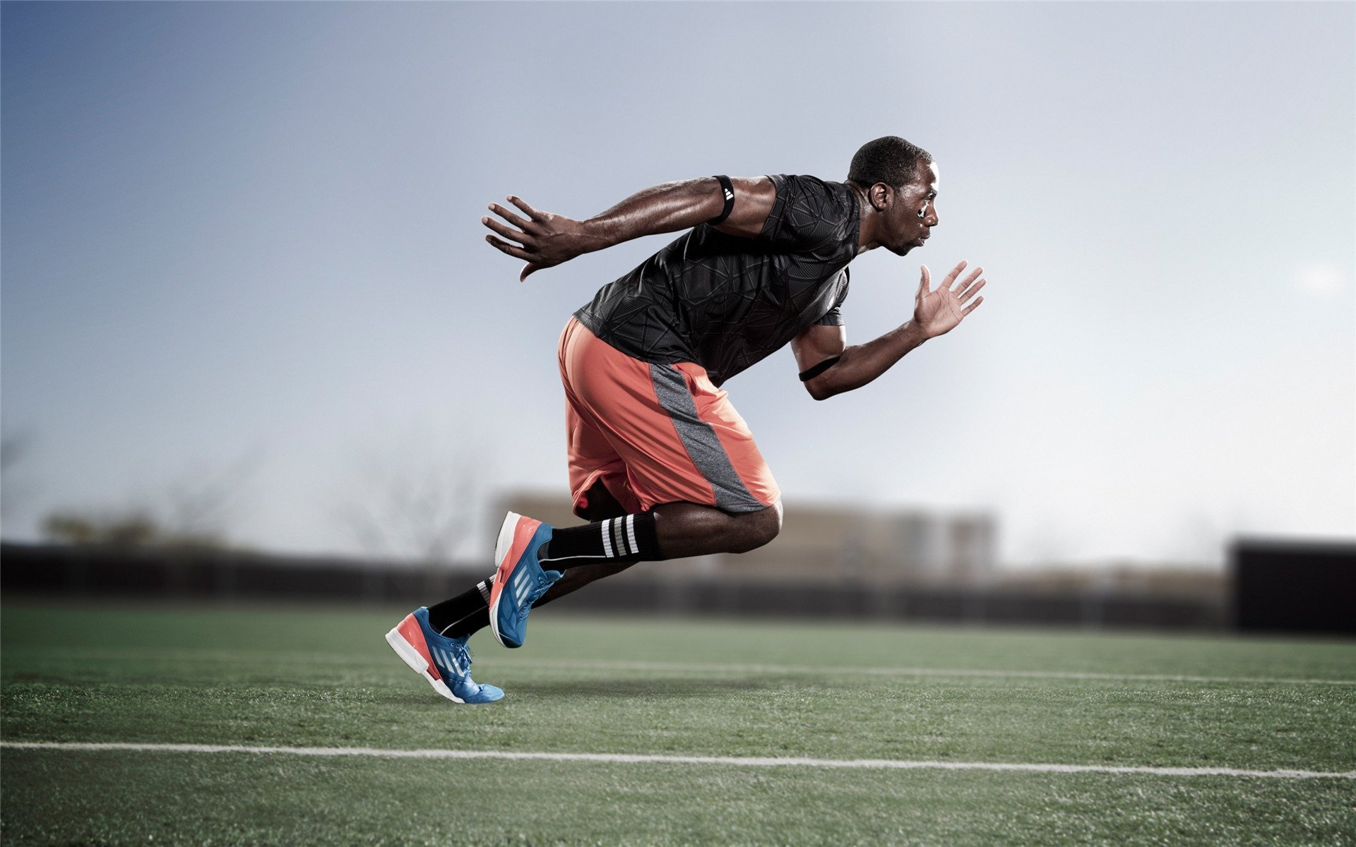 韩国足球队爆冷掀翻阿尔及利亚，归化门神库尔图瓦一战封神