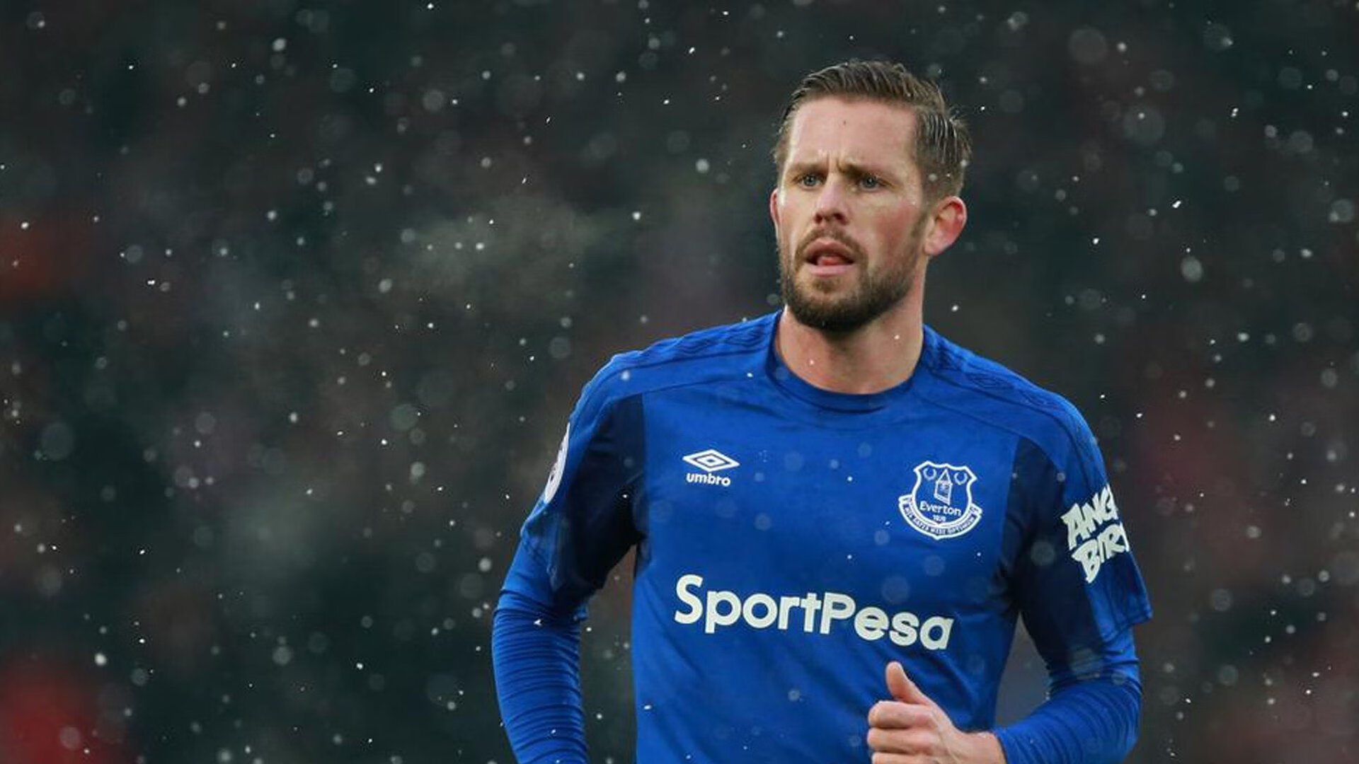 欧冠惨案背后的降维打击，当曼联真的登陆日本，我们才看清足球的绝望差距