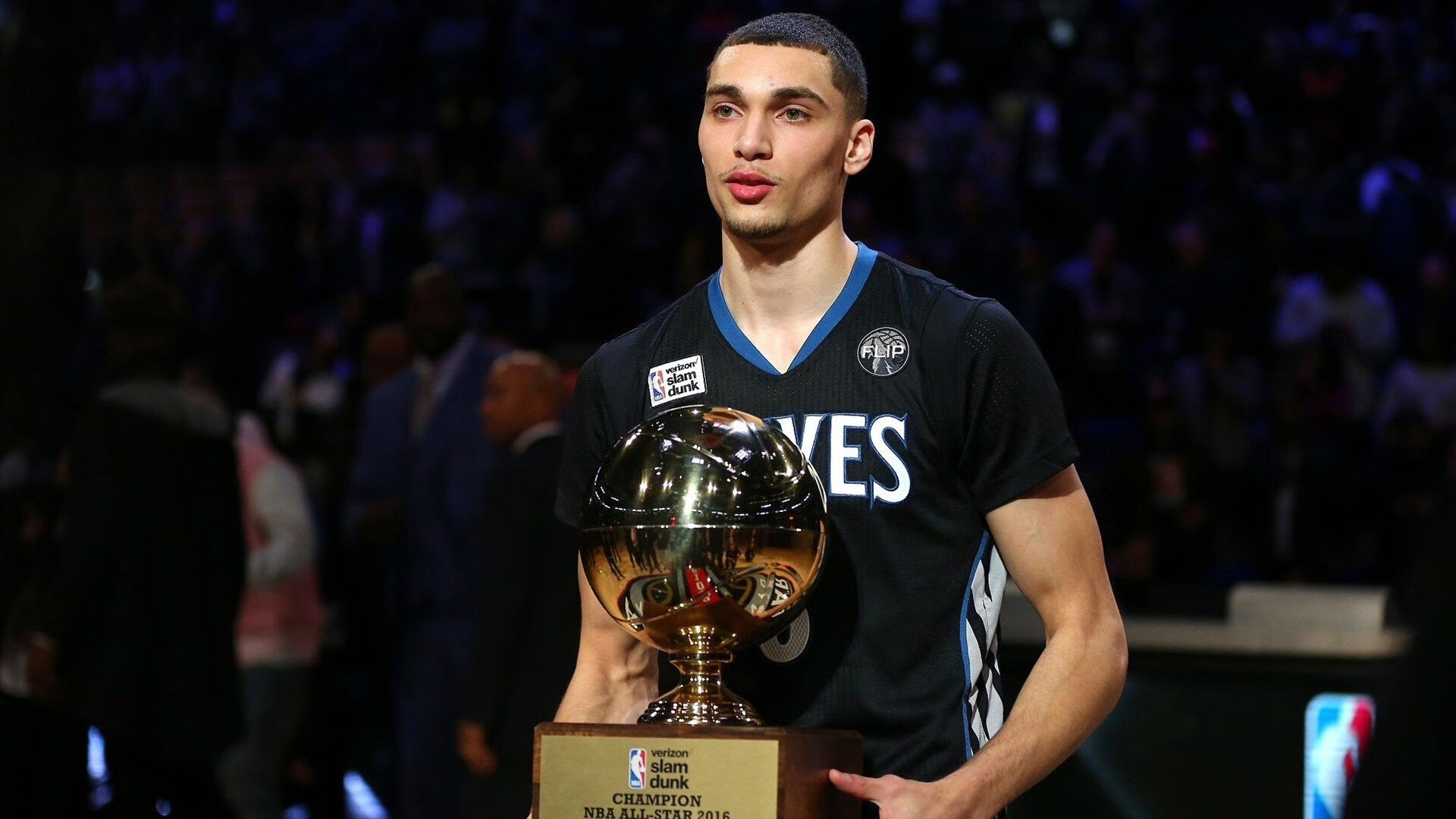 迪巴拉封神之夜!莱比锡红牛3-1逆转中国球队,全场最佳毫无悬念